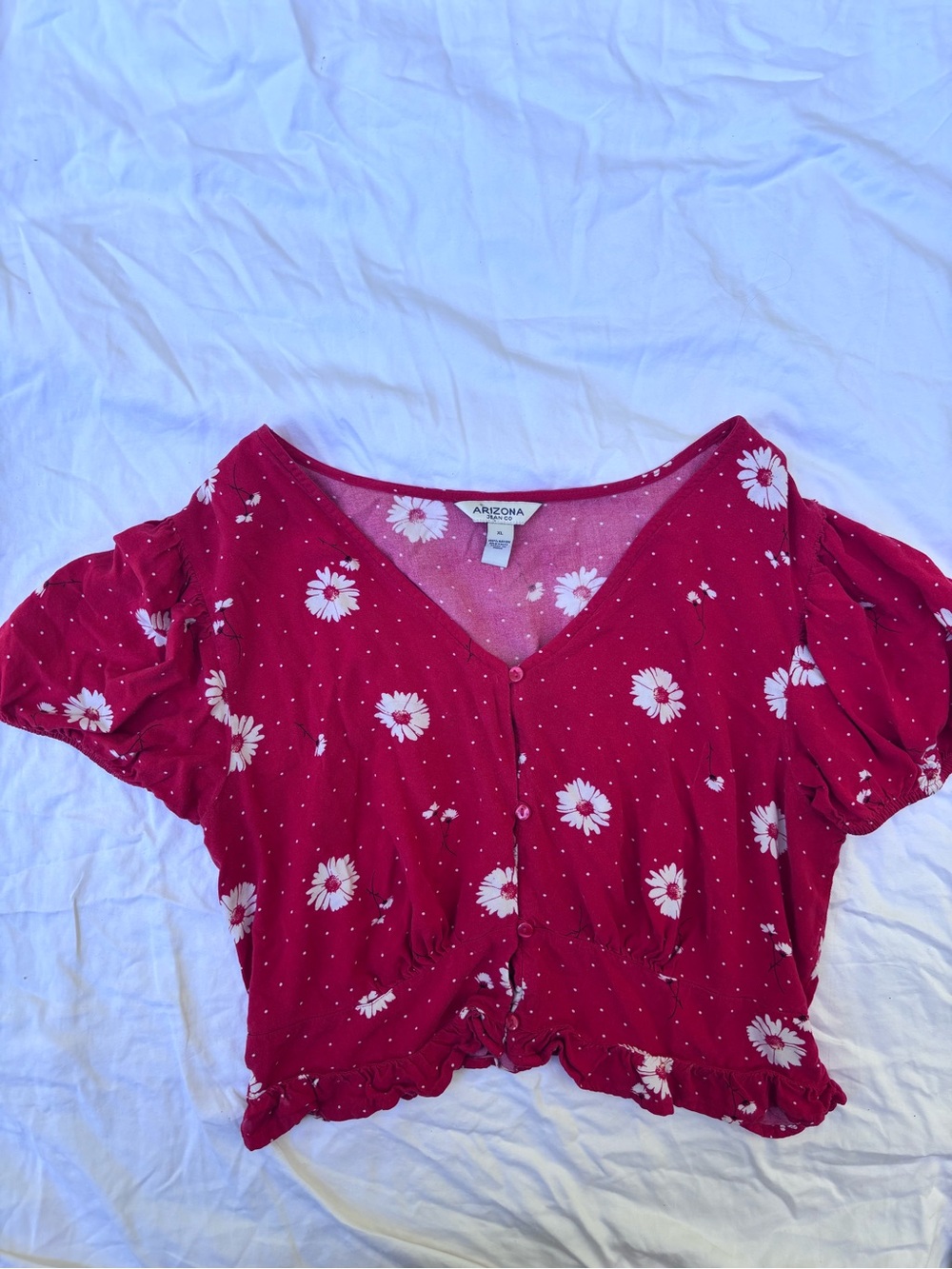 Arizona Jean Company Red Floral Button-Front Crop Top